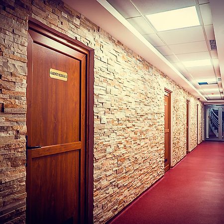 Perla Hotel Slanic-Moldova Bagian luar foto