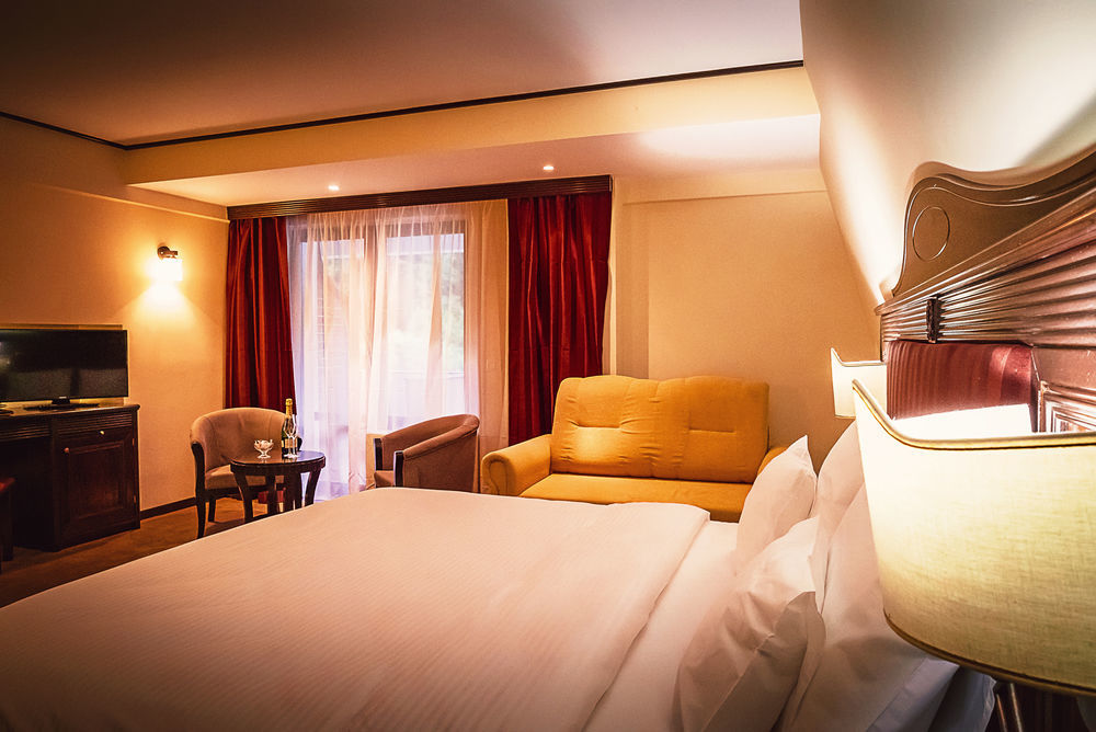 Perla Hotel Slanic-Moldova Bagian luar foto